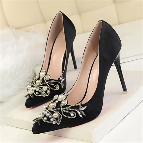 Women's Designer Shoes .